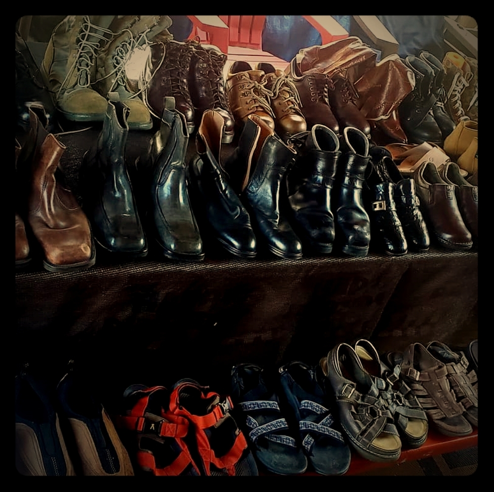 Vintage Shoes for Men & Women